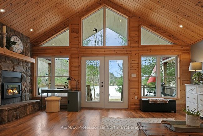 1055 Dark Lake Rd, House other with 3 bedrooms, 2 bathrooms and 6 parking in Haliburton ON | Image 16