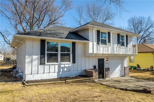 15300 E 36th Ter S, Independence, MO, 64055-3609 | Card Image