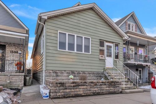 1536 Fred St, Whiting, IN, 46394-2035 | Card Image