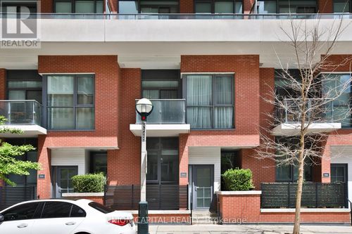 th03-38 Iannuzzi Street, Toronto (Niagara), ON, M5V0S2 | Card Image