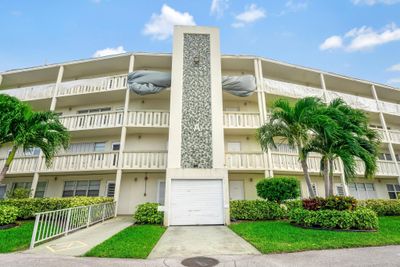 4010 - 4010 Cambridge A, Condo with 1 bedrooms, 1 bathrooms and null parking in Deerfield Beach FL | Image 1