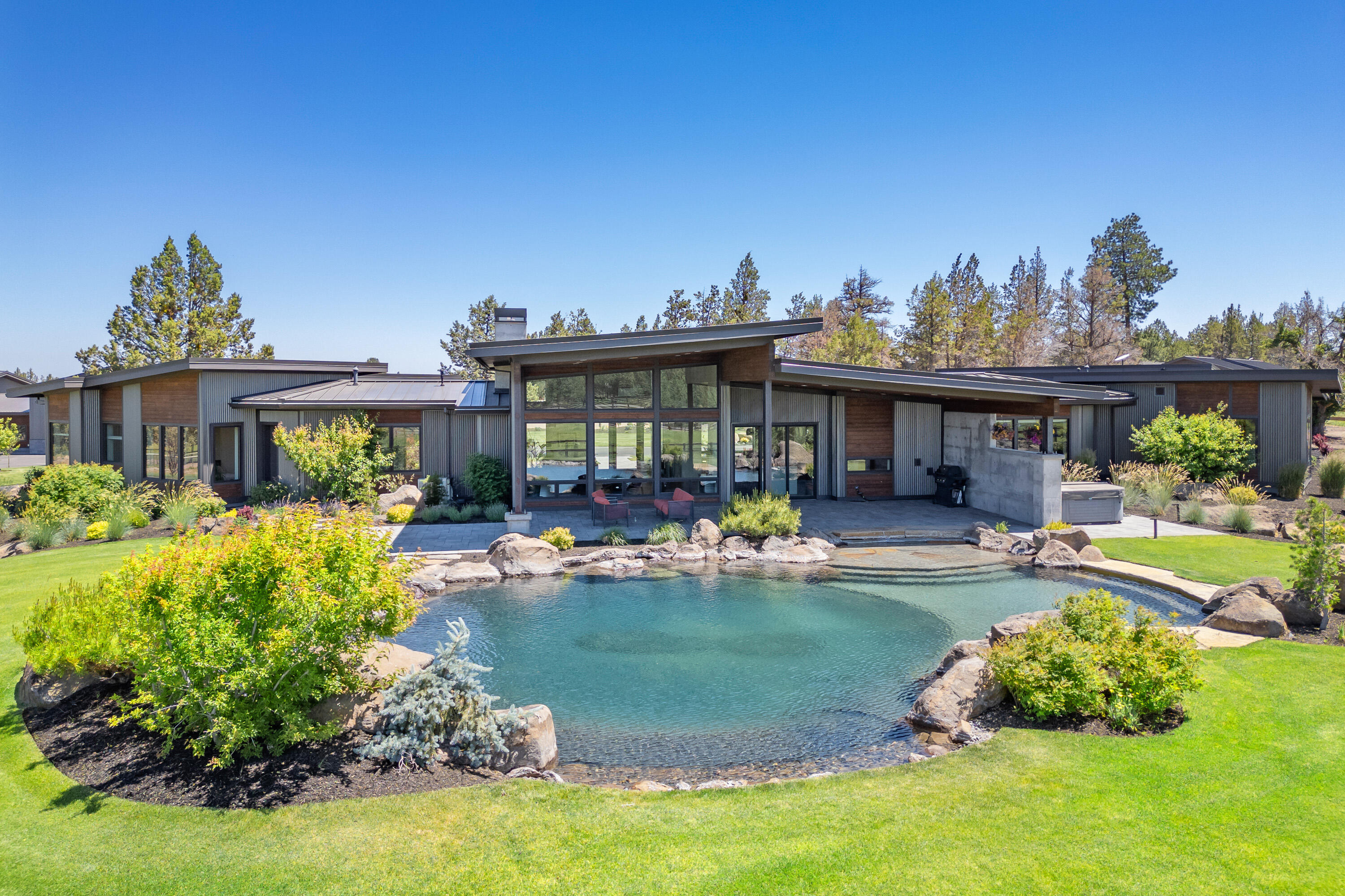 Collins Rd, Bend, OR 97703