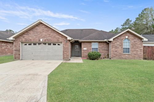 135 Harmony Dr, Lumberton, TX, 77657-7149 | Card Image