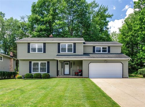 31773 N Roundhead Dr, Solon, OH, 44139-4714 | Card Image