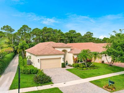 6935 Se Twin Oaks Circle, House other with 3 bedrooms, 2 bathrooms and null parking in Stuart FL | Image 1