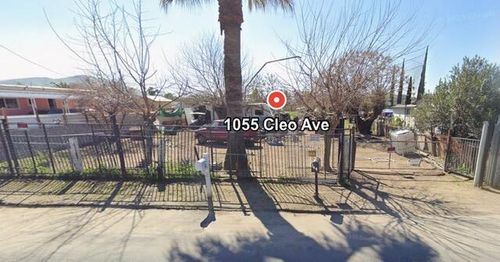 1055 Cleo Avenue, Porterville, CA, 93257 | Card Image
