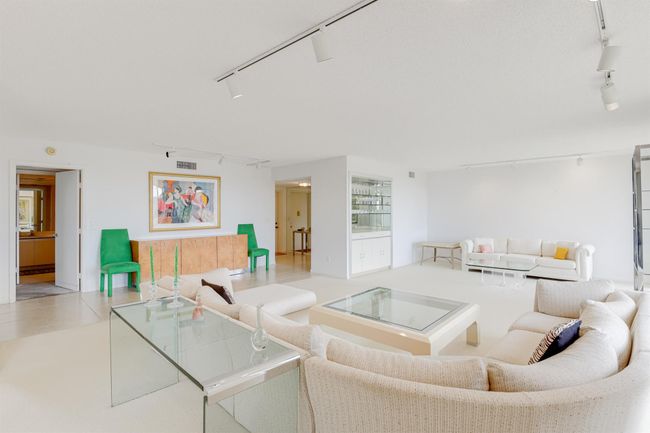 302 - 4770 Fountains Dr, Condo with 3 bedrooms, 3 bathrooms and null parking in Lake Worth FL | Image 7