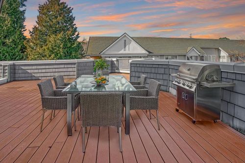 411-15555 16 Avenue, Surrey, BC, V4A1R7 | Card Image