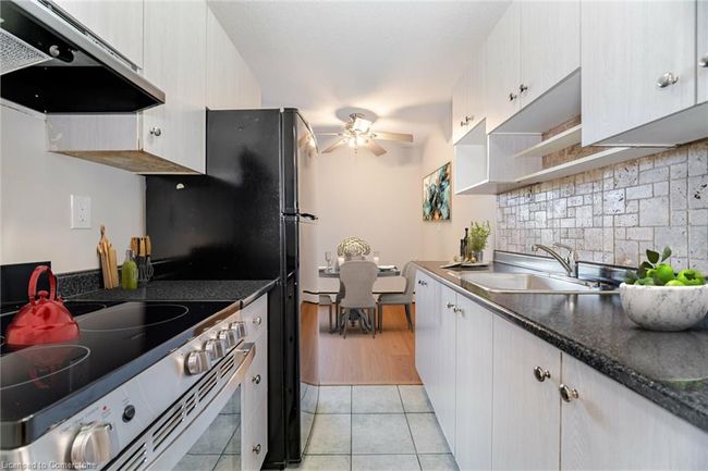 101 - 81 Charlton Ave E, House attached with 2 bedrooms, 1 bathrooms and 1 parking in Hamilton ON | Image 18