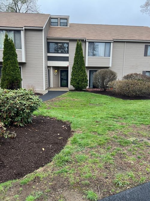 unit-12-6 Thayer Pond Dr, North Oxford, MA, 01537-1135 | Card Image