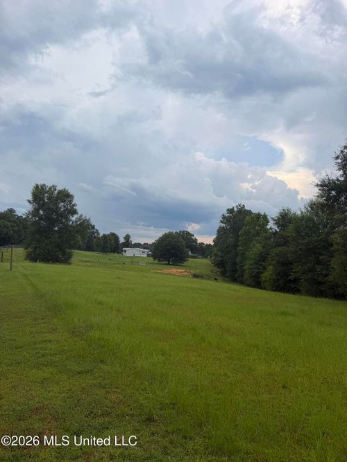 130 Buck Branch School Rd, Poplarville, MS, 39470-6119 | Card Image