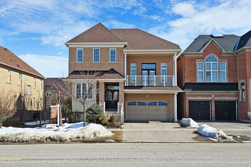 247 Selwyn Rd, Richmond Hill, ON, L4E0R4 | Card Image