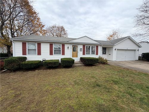 10 Stoneham Dr, Woonsocket, RI, 02895-2721 | Card Image