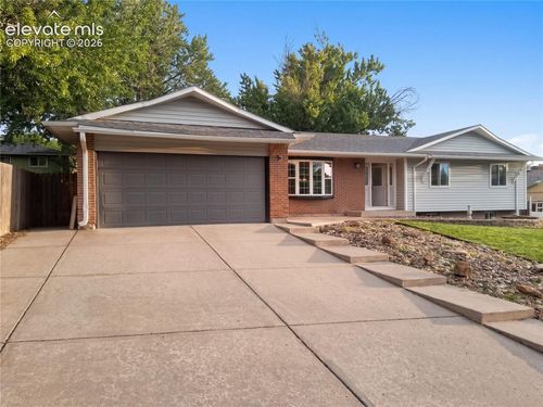 4015 Valli Vista Rd, Colorado Springs, CO, 80909-1635 | Card Image