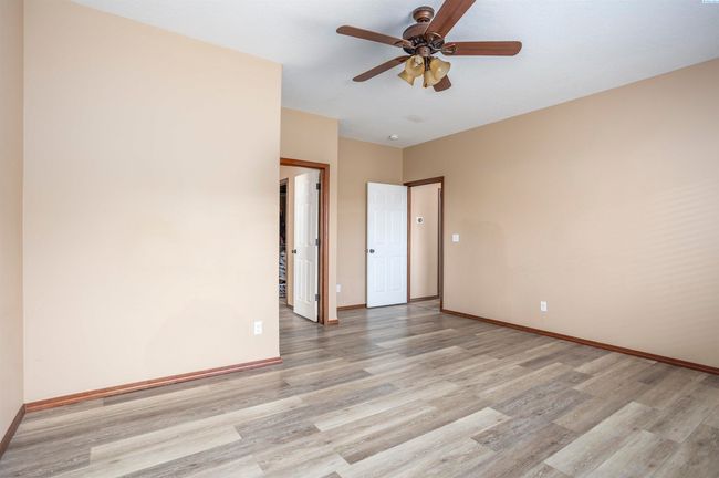 615 N Larkspur Ln, Home with 3 bedrooms, 2 bathrooms and null parking in Othello WA | Image 13