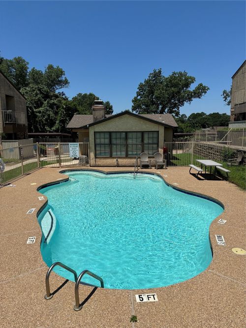 1730 Crest Point Dr, Arlington, TX, 76012-3763 | Card Image