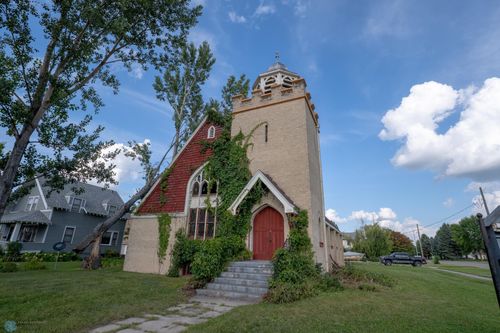 200 1st St E, Ada, MN, 56510-1301 | Card Image