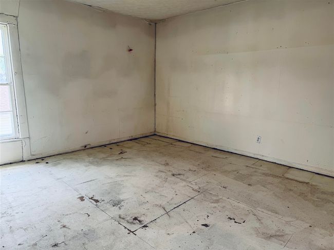 204 N Main St, House other with 2 bedrooms, 2 bathrooms and null parking in Smiths Grove KY | Image 11