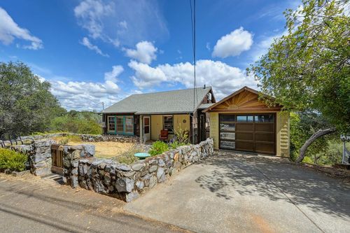 160 Flood Ln, Auburn, CA, 95603-4003 | Card Image