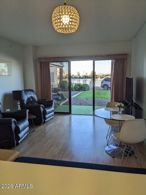 b113-10330 W Thunderbird Blvd, Sun City, AZ, 85351-3041 | Card Image
