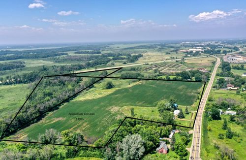 8225 20th Ave, Lino Lakes, MN, 55038-8758 | Card Image