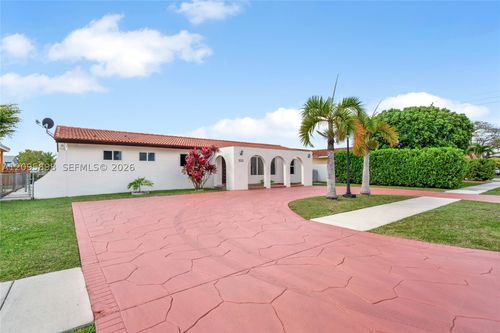 2610 Sw 108th Ave, Miami, FL, 33165-2443 | Card Image