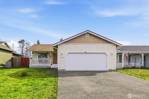 9807 Donovan Court Se, Yelm, WA, 98597 | Card Image