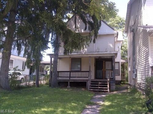 863 W Prospect Cir, Ashtabula, OH, 44004 | Card Image