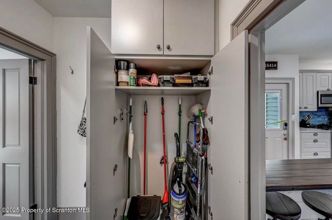 112 Weatherby St 34 Large | Image 37