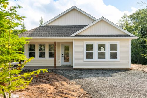 83 Maverick Lane, Devon, NS, B2T0X5 | Card Image