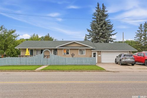 234 Winnipeg Avenue S, Saskatoon, SK, S7M3M2 | Card Image
