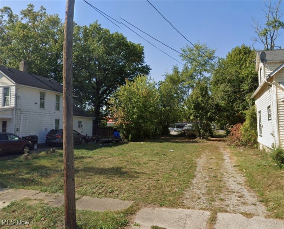 Land in Lorain 2