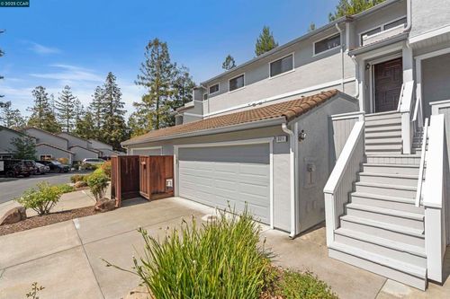 321 Via Cordova Ln, Martinez, CA, 94553-4058 | Card Image