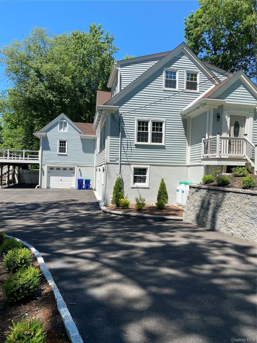 15 Lakeview Rd, North Salem, NY, 10560-2910 | Card Image
