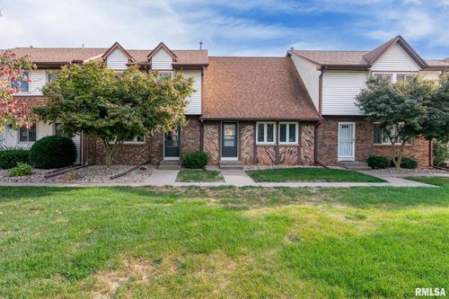 4716 11th St, East Moline, IL, 61244-4403 | Card Image