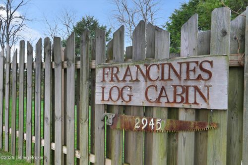 2945 N Greenbrier Rd, Madison, IN, 47250-7305 | Card Image