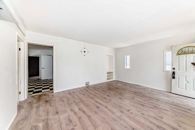 7614 24 Street Se, House other with 2 bedrooms, 1 bathrooms and 2 parking in Calgary AB | Image 6