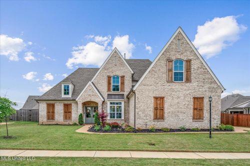 6585 Cataloochee Ln, Olive Branch, MS, 38654-1041 | Card Image