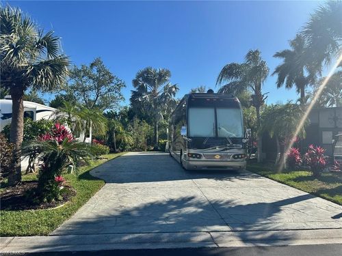 1650 Diamond Lake Cir, NAPLES, FL, 34114-9225 | Card Image