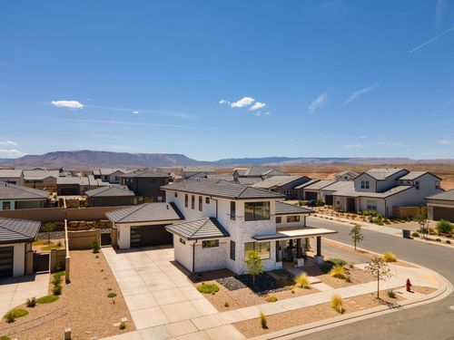 755 W Juniper Hill Dr, St. George, UT, 84790-2693 | Card Image