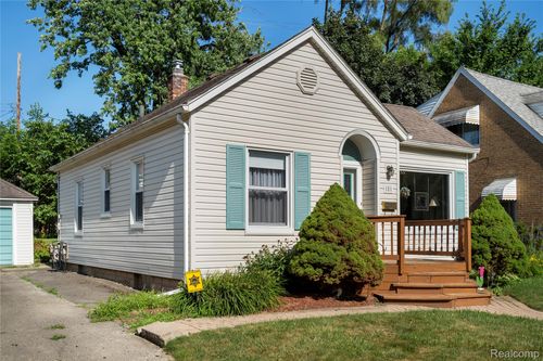 181 Navajo Ave, Pontiac, MI, 48341-2028 | Card Image