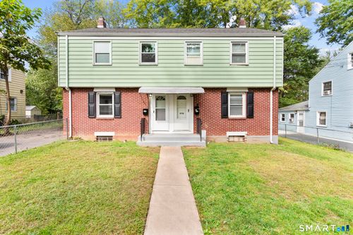 38-38-38 Baltic St, Hartford, CT, 06112-1201 | Card Image