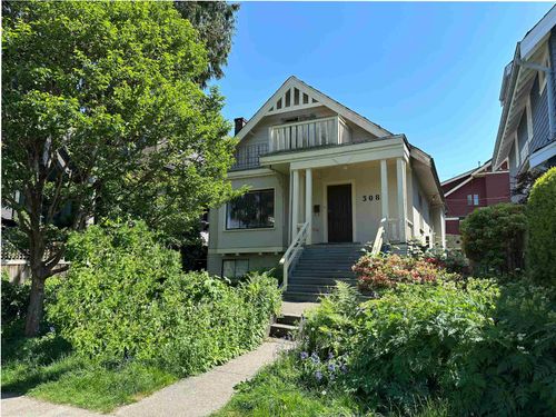 3086 W 2nd Ave, Vancouver, BC, V6K1K4 | Card Image