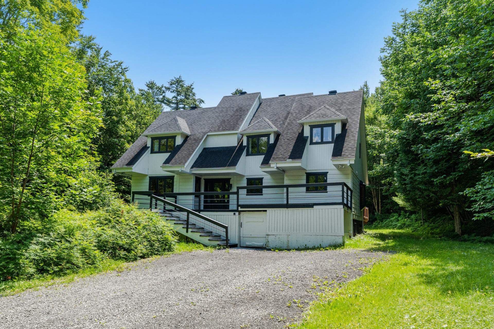 Residential in Mille-Isles