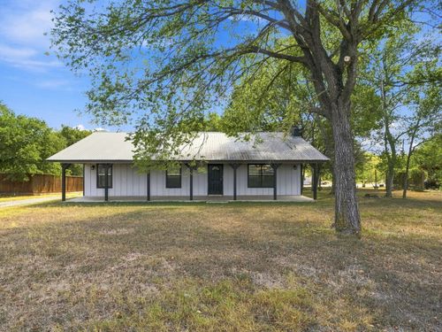 1303 Lovers Ln, Bastrop, TX, 78602-4223 | Card Image