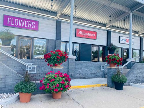 1317 W South Airport Rd, Traverse City, MI, 49686-4760 | Card Image