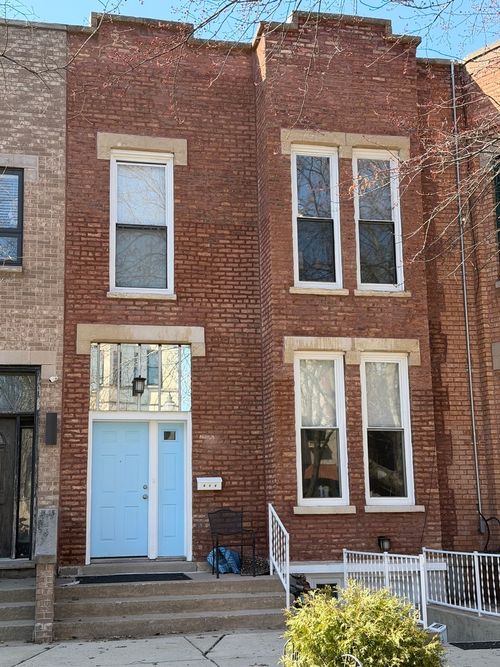 916 S Bishop Street, Chicago, IL, 60607 | Card Image