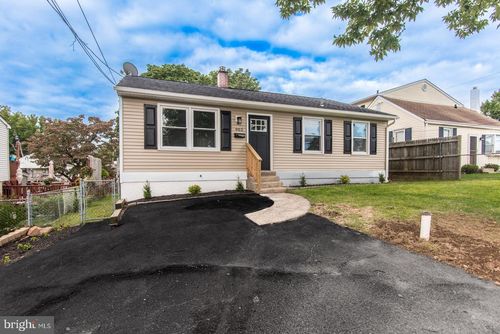 902 Excelsior Ave, CROYDON, PA, 19021-7519 | Card Image