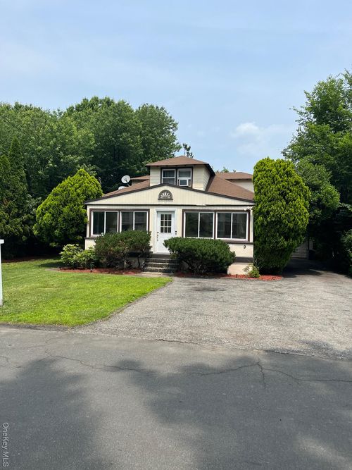 9 Hillside Ave, Haverstraw, NY, 10927-1705 | Card Image