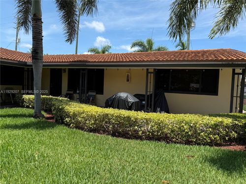 5-811 Ne 10th St, Hallandale Beach, FL, 33009-2664 | Card Image